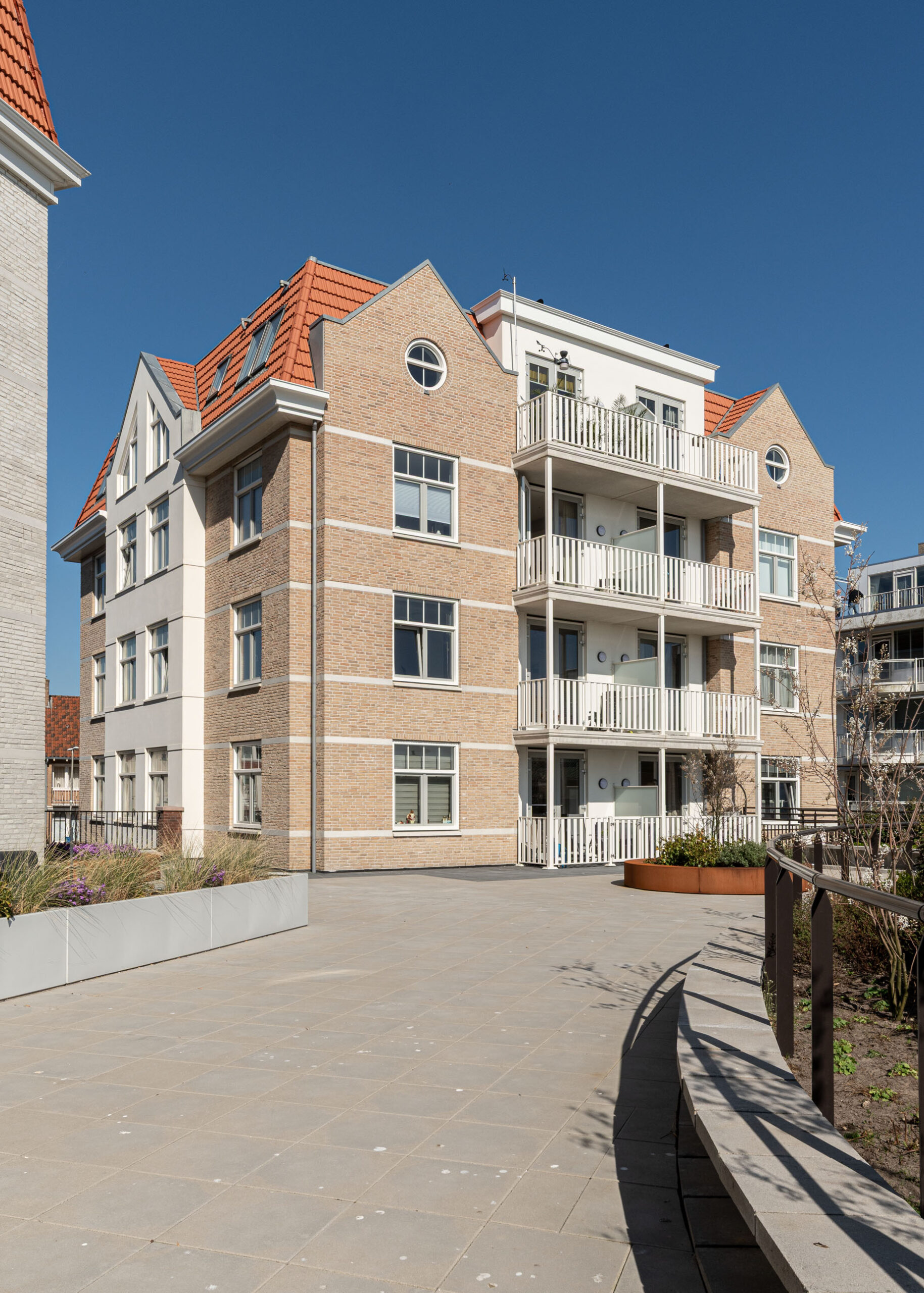 24-Villa Olympia