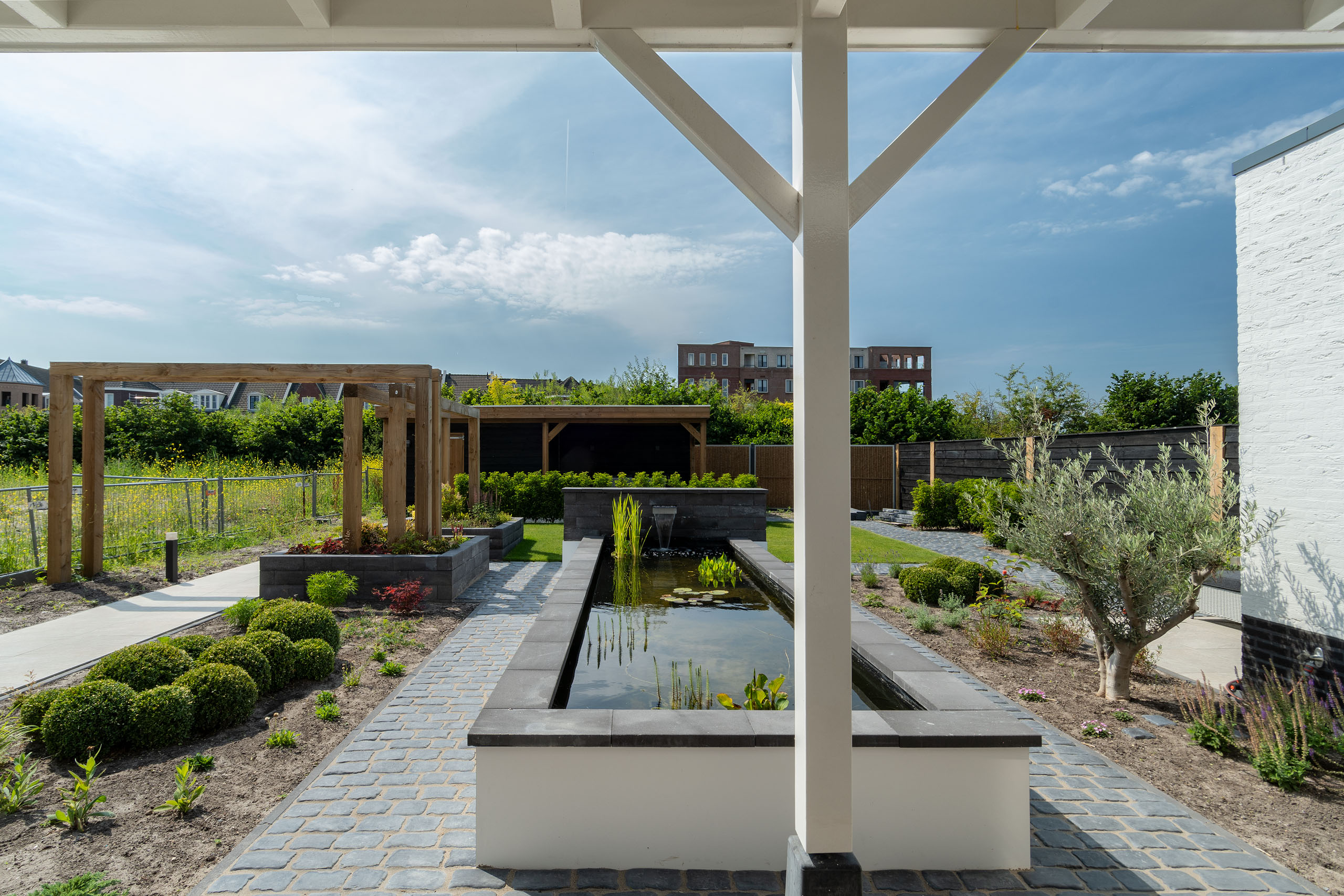 AG architecten moderne rietgedekte villa Heemskerk Woonkeuken