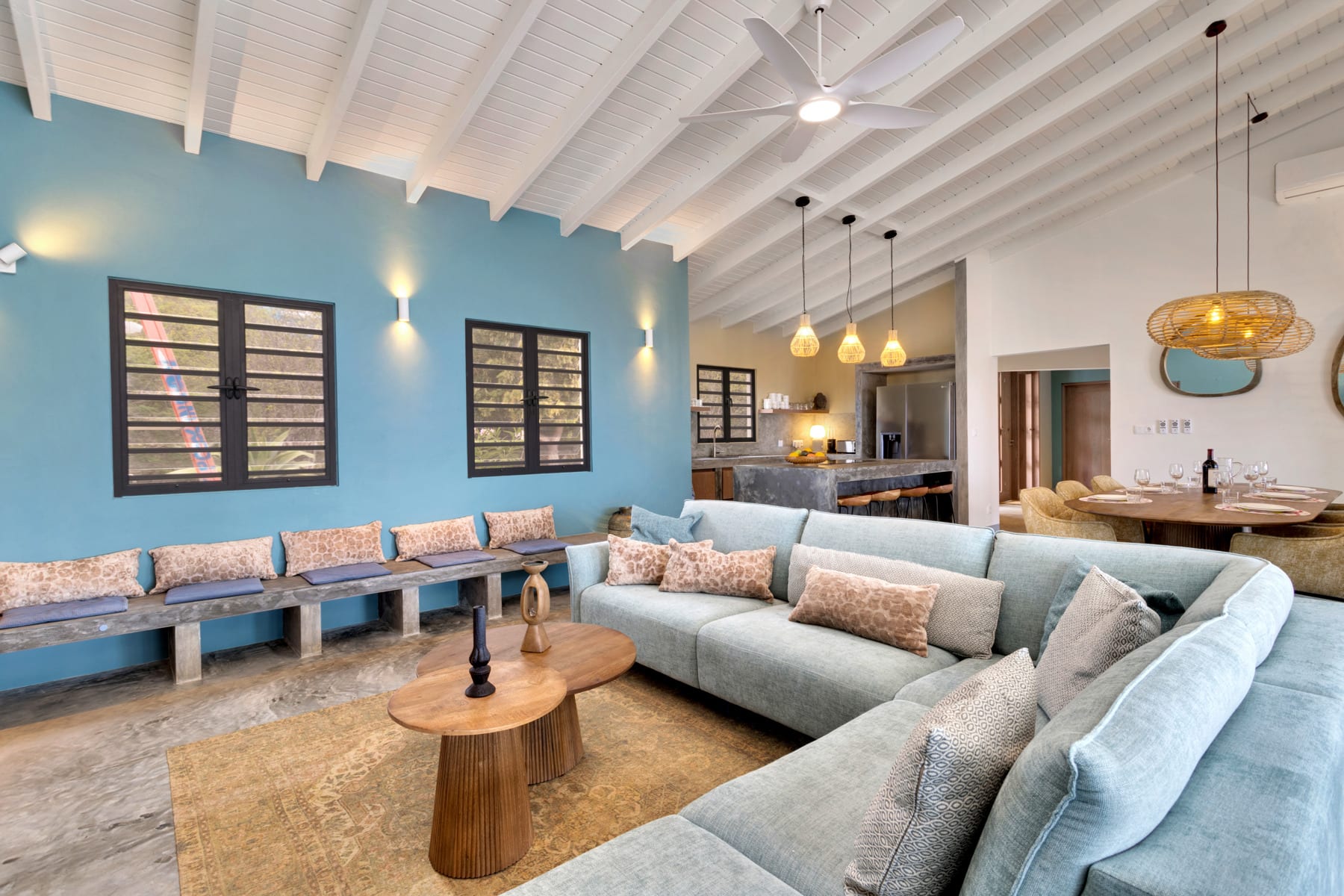 AG architecten moderne rietgedekte villa Heemskerk Detail zijkant