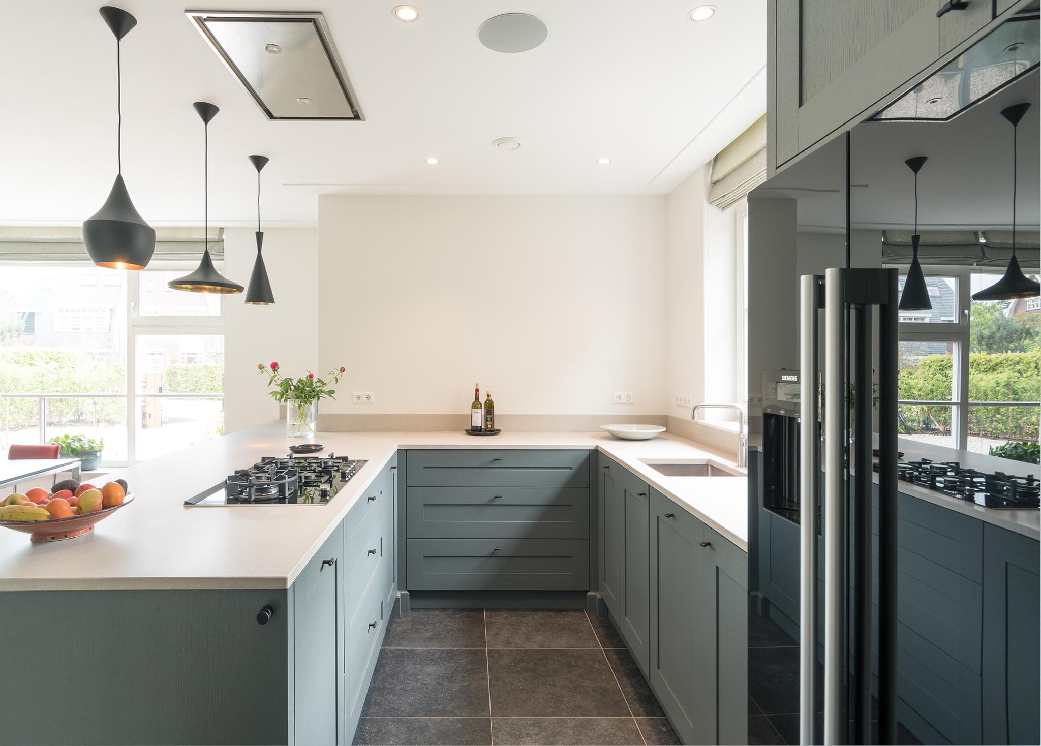 AG architecten moderne rietgedekte villa Heemskerk Woonkeuken