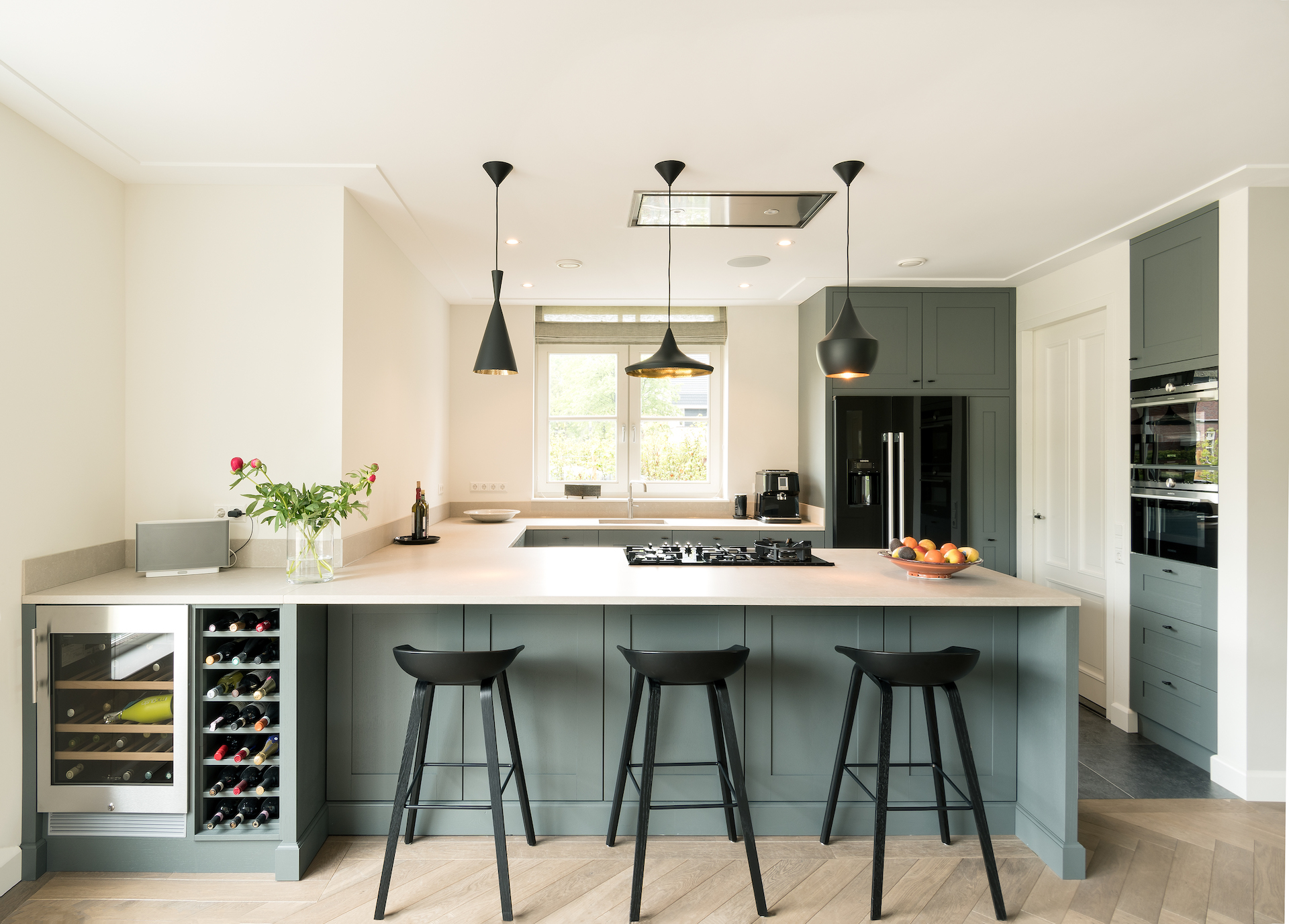 AG architecten moderne rietgedekte villa Heemskerk Voorkant-